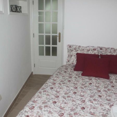 Isaura Henriques Apartment Пениш Екстериор снимка