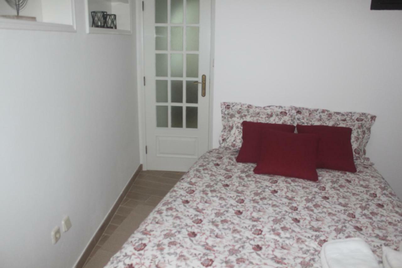 Isaura Henriques Apartment Пениш Екстериор снимка