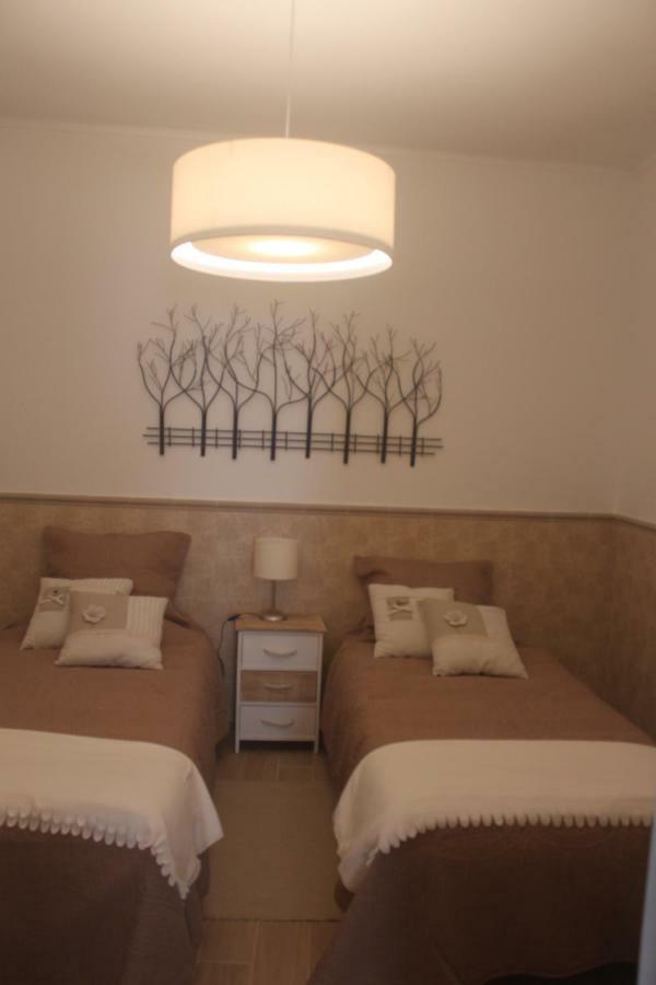 Isaura Henriques Apartment Пениш Екстериор снимка