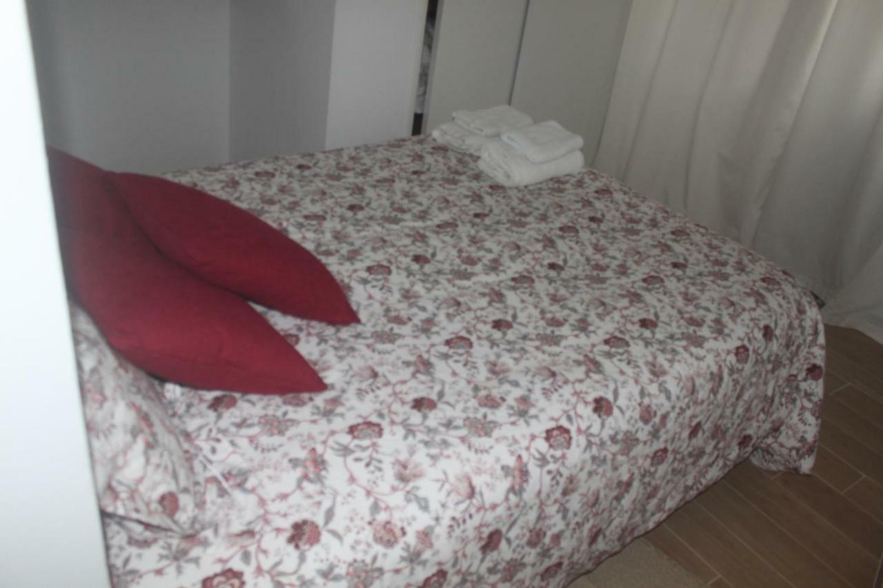 Isaura Henriques Apartment Пениш Екстериор снимка